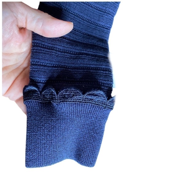 Ann Taylor Navy Silk Blend Sweater Scallop Detail Size S - Picture 3 of 8